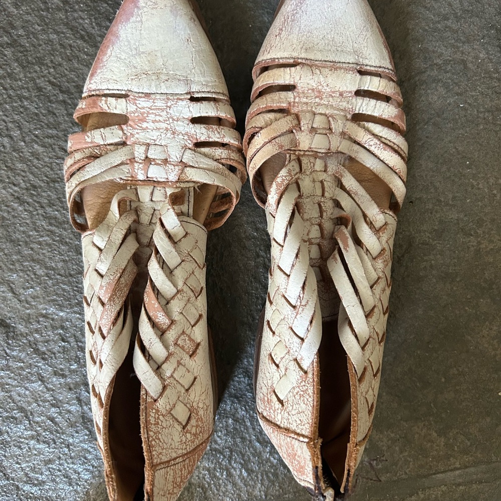 Bedstu leather flats